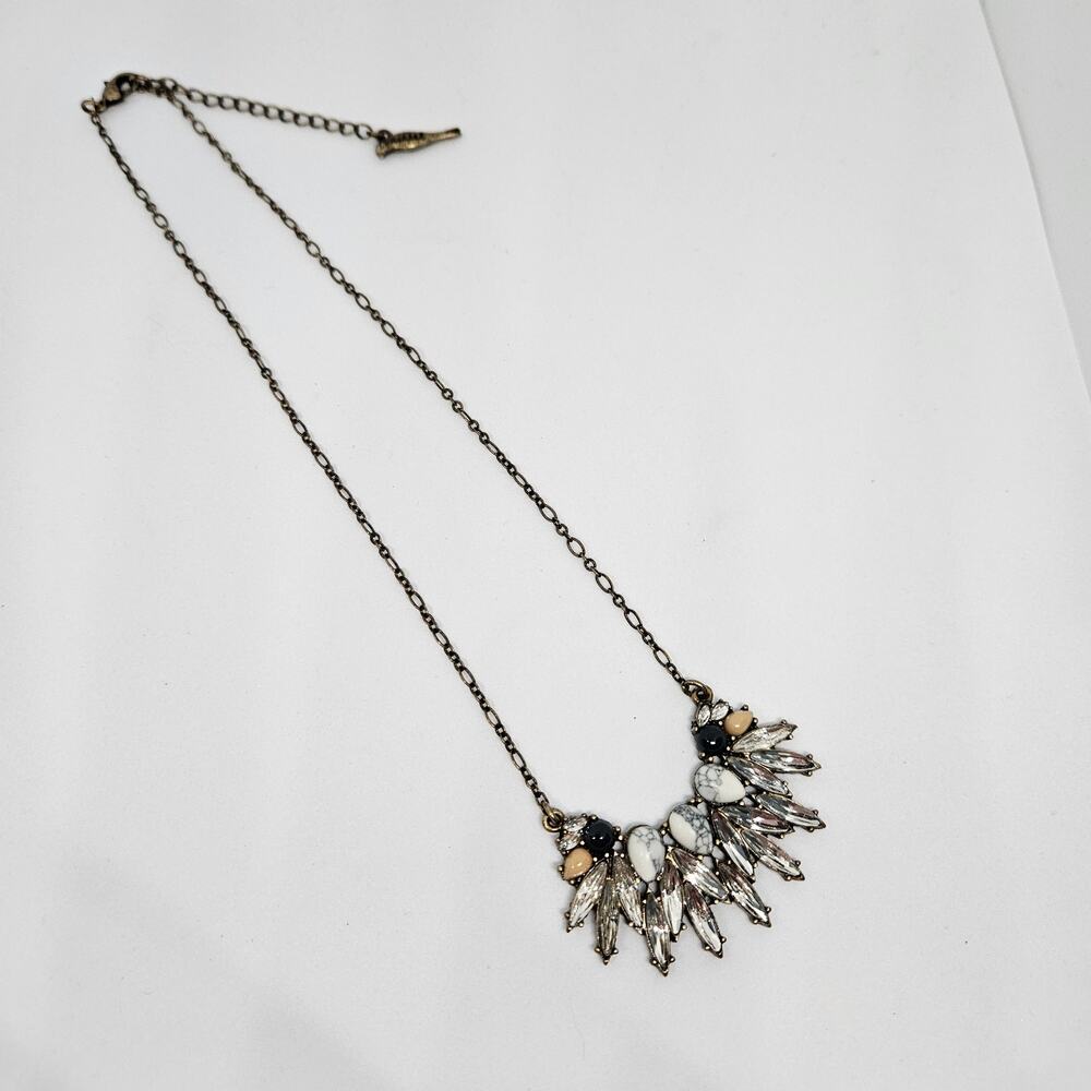 Chloe + Isabel Morningtide East-West Pendant Necklace Howlite Navy Pink Resin